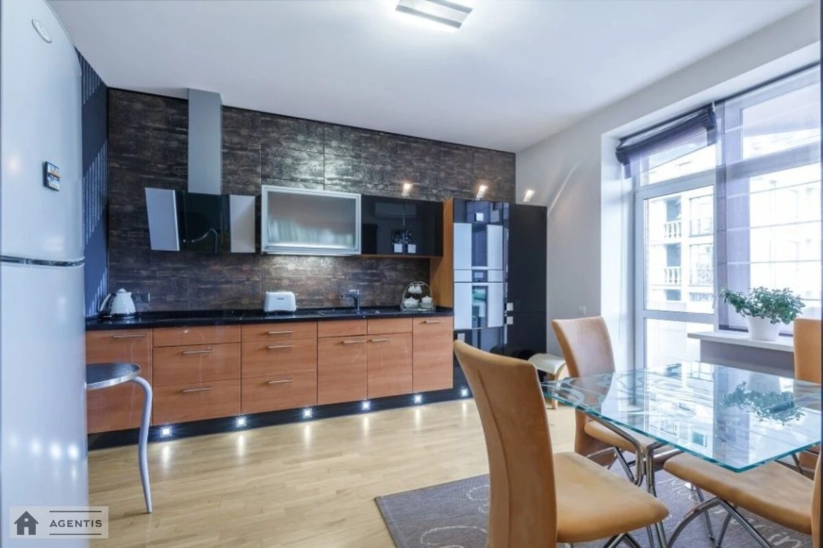 Apartment for rent. 3 rooms, 137 m², 7th floor/9 floors. 26, Olesya Honchara vul., Kyiv. 