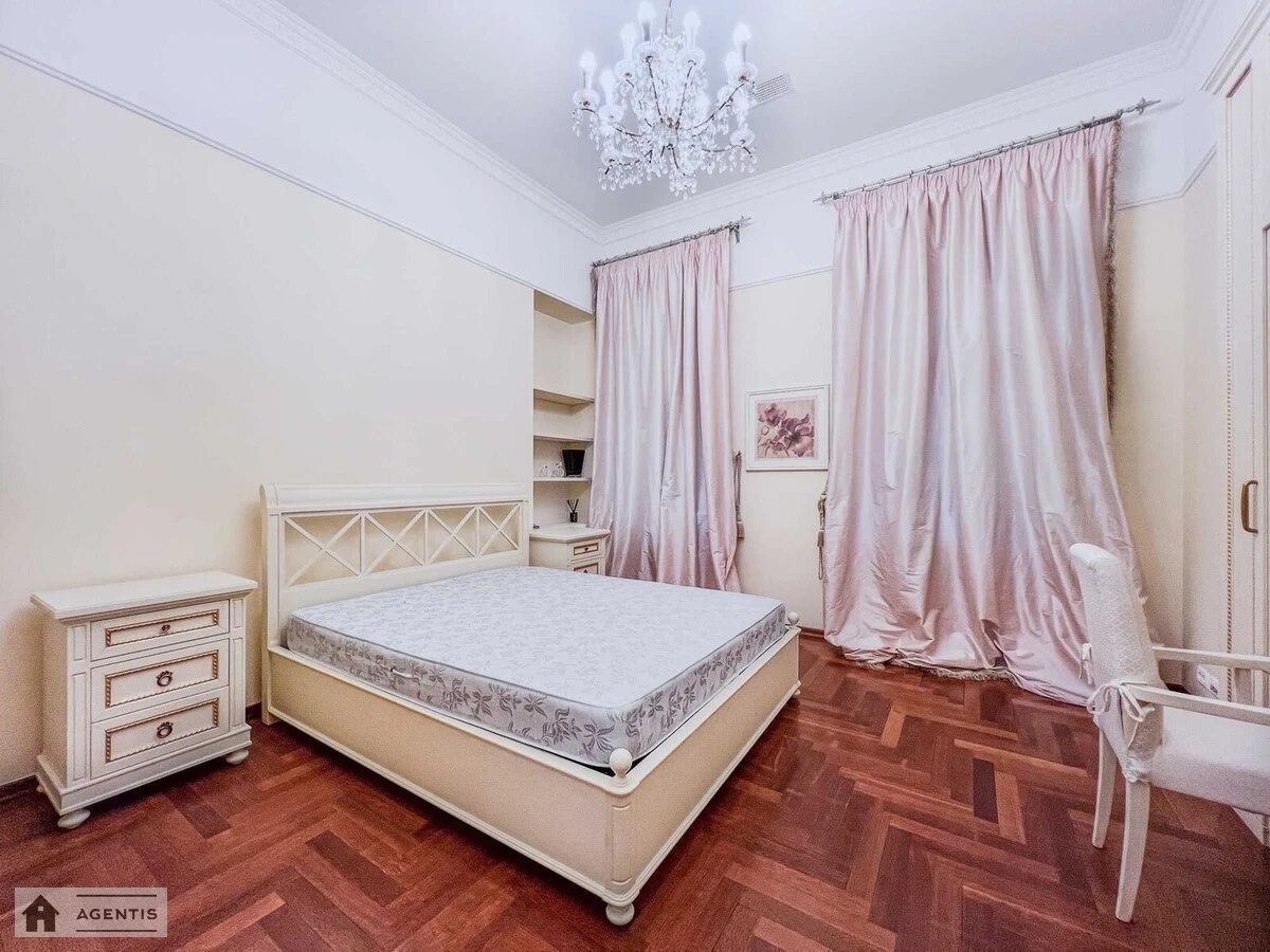 Здам квартиру. 4 rooms, 240 m², 2nd floor/6 floors. 41, Рейтарська 41, Київ. 