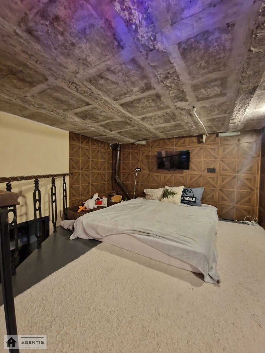 Apartment for rent. 2 rooms, 80 m², 2nd floor/5 floors. 36, Bohdana Khmelnytskoho vul., Kyiv. 