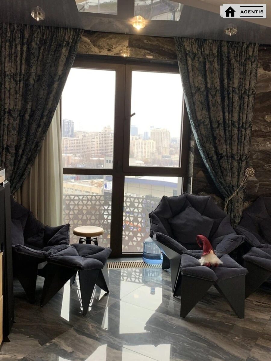 Apartment for rent. 3 rooms, 100 m², 10th floor/22 floors. Mytropolyta Vasylya Lypkivskoho vul. Urytskoho, Kyiv. 