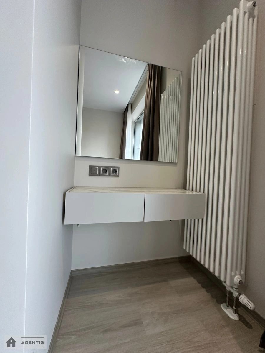Apartment for rent. 2 rooms, 72 m², 16 floor/22 floors. 118, Antonovycha vul. Horkoho, Kyiv. 