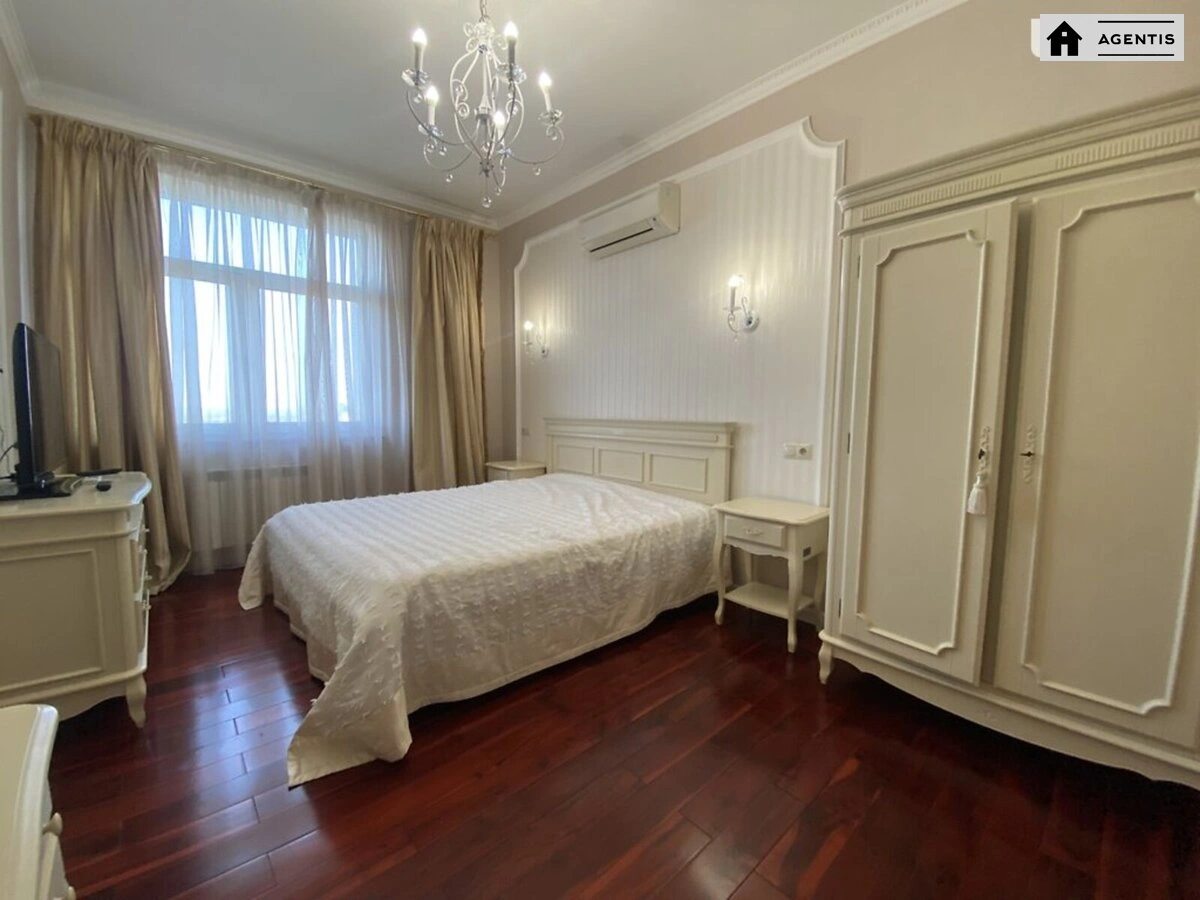 Apartment for rent. 3 rooms, 92 m², 12 floor/27 floors. 44, Yevhena Konovaltsya vul. Shchorsa, Kyiv. 