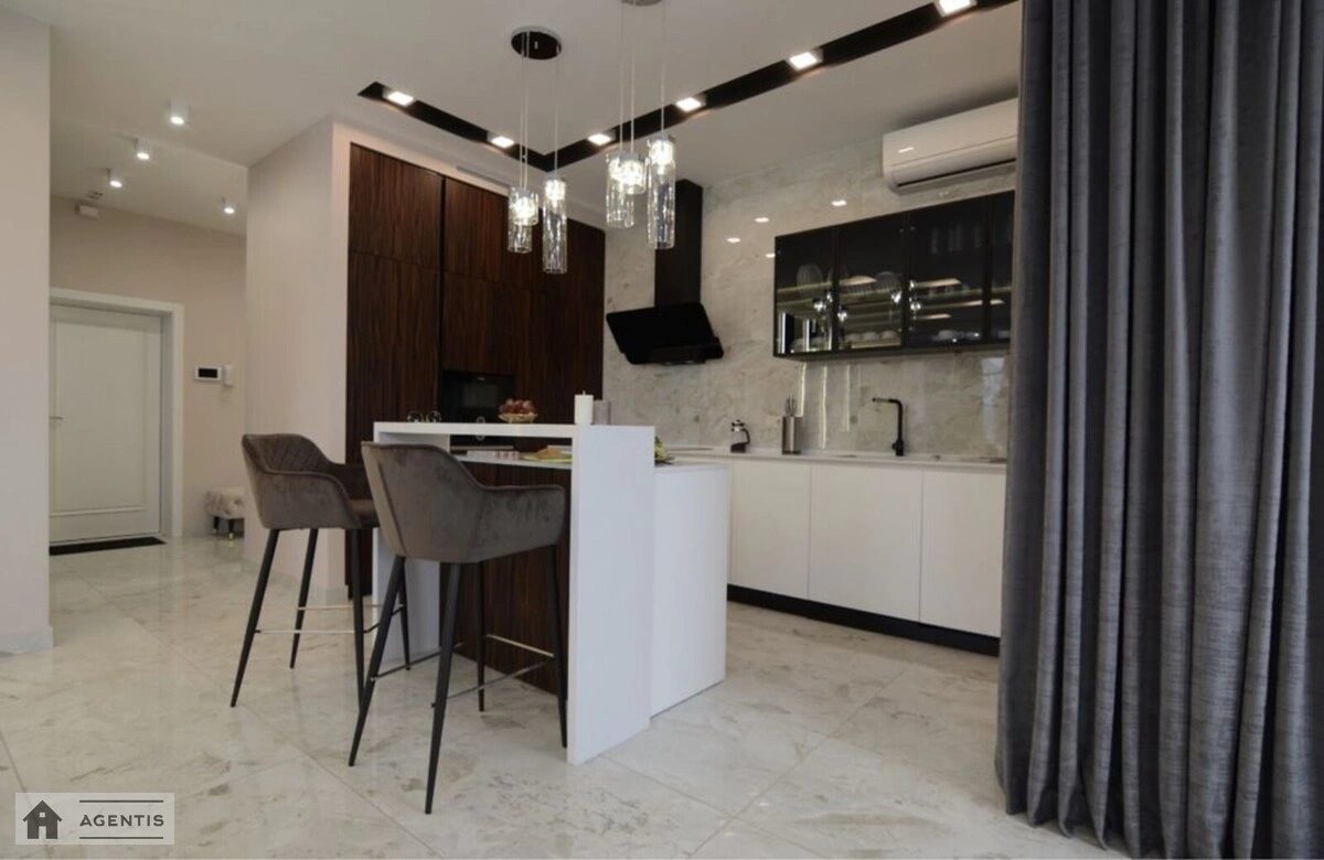 Apartment for rent. 4 rooms, 270 m², 21 floor/27 floors. 2, Bolsunovska vul. Serhiya Strutynskoho, Kyiv. 