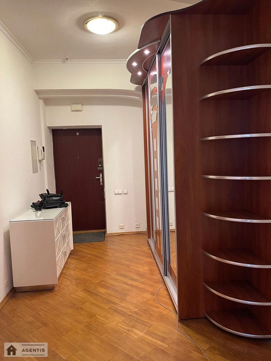 Здам квартиру. 4 rooms, 260 m², 9th floor/17 floors. 18, Павлівська 18, Київ. 