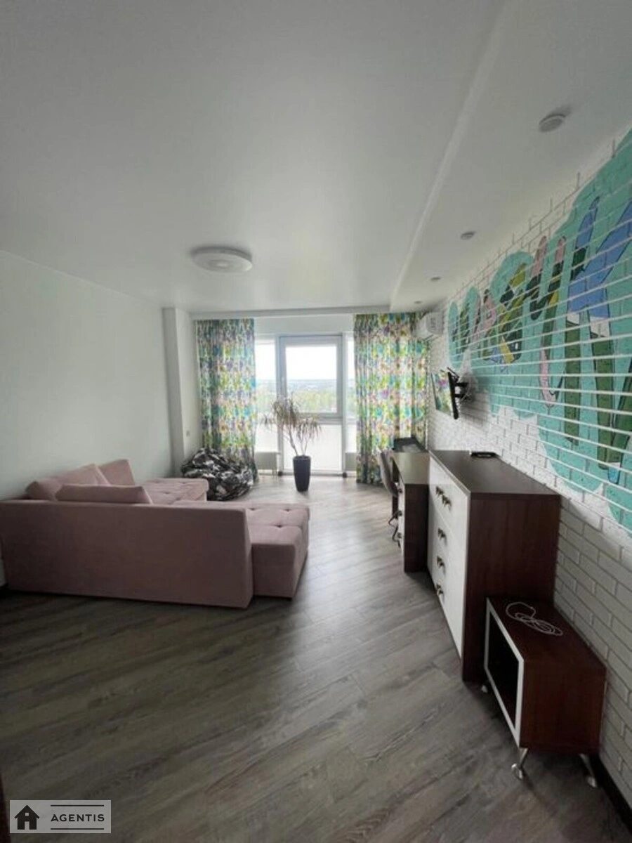 Apartment for rent. 4 rooms, 114 m², 15 floor/25 floors. 6, Chornovola vul., Brovary. 