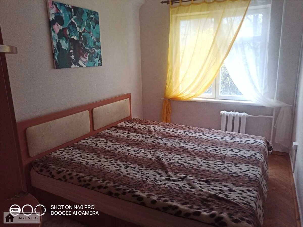 Apartment for rent. 3 rooms, 60 m², 3rd floor/5 floors. 12, Kaunaska 12, Kyiv. 