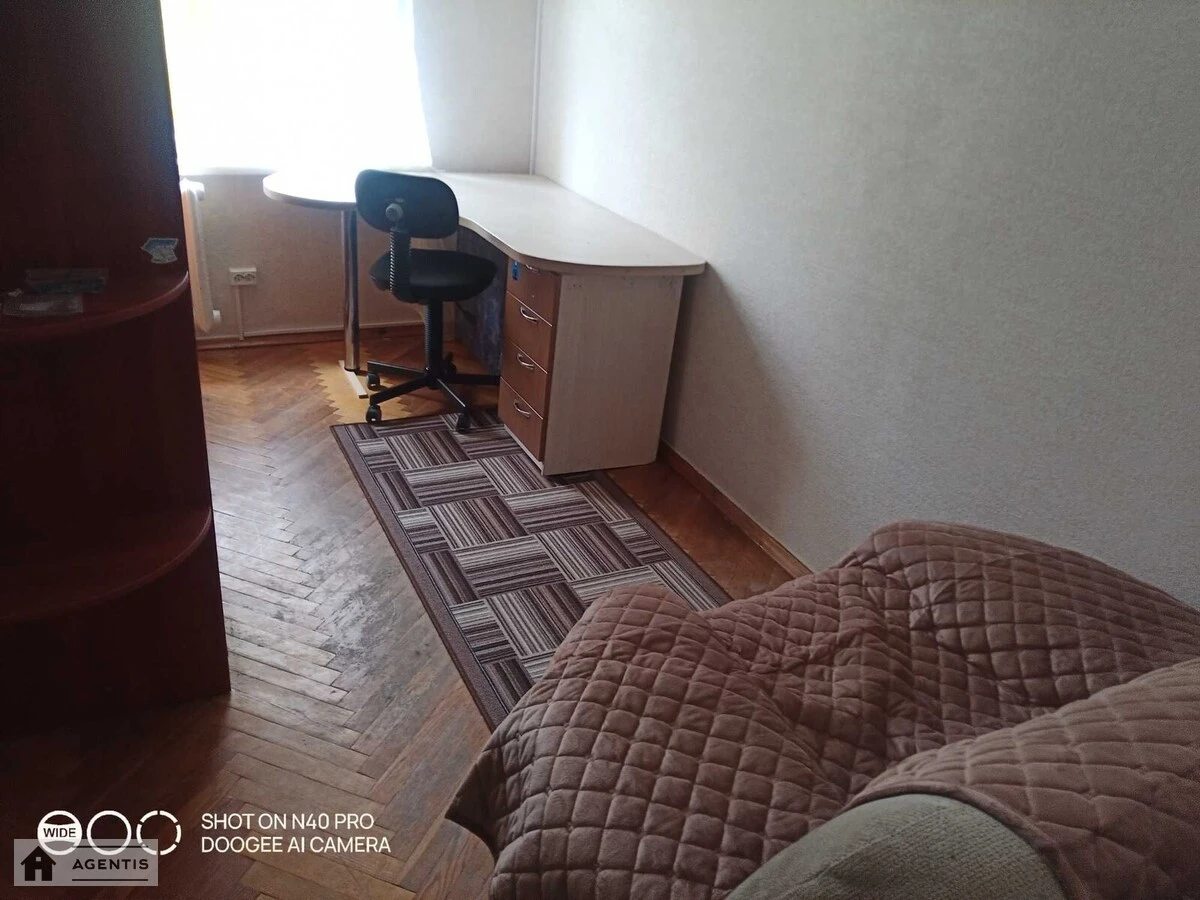 Apartment for rent. 3 rooms, 60 m², 3rd floor/5 floors. 12, Kaunaska 12, Kyiv. 