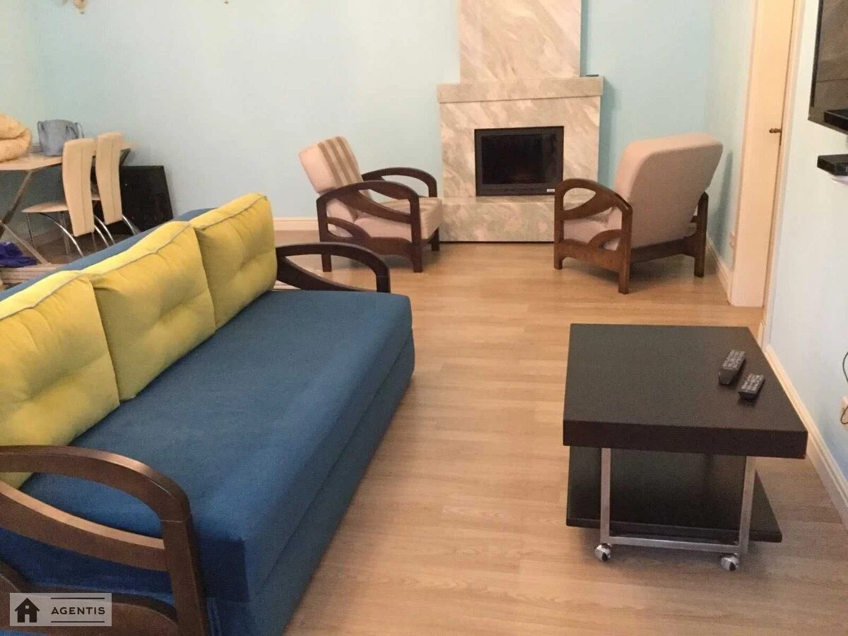 Apartment for rent. 3 rooms, 90 m², 4th floor/4 floors. 30, Saksaganskogo 30, Kyiv. 