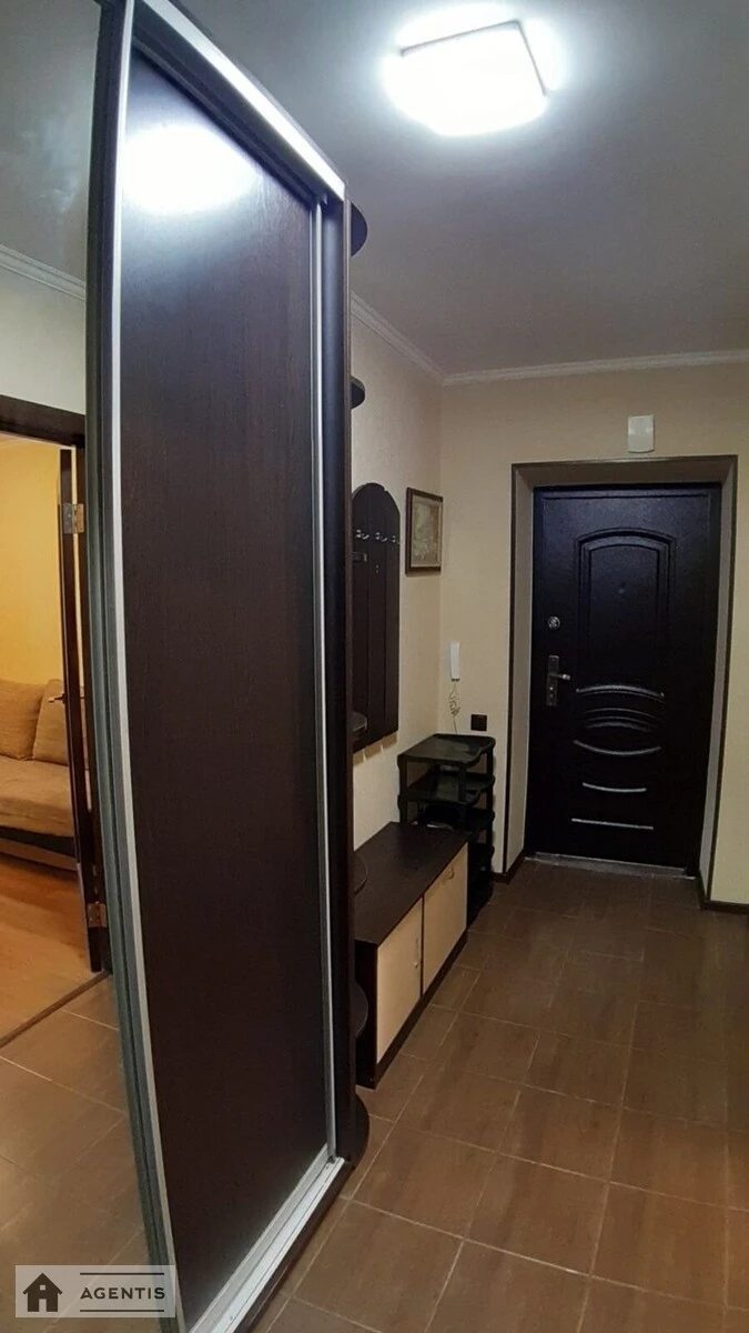 Apartment for rent. 1 room, 40 m², 4th floor/9 floors. 80, Tolstoho vul., Sofiyivska Borshchahivka. 
