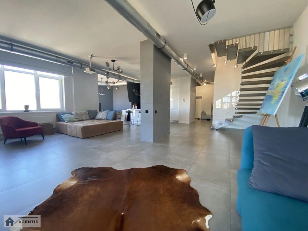 Apartment for rent. 3 rooms, 205 m², 23 floor/24 floors. 32, Glybochytcka 32, Kyiv. 