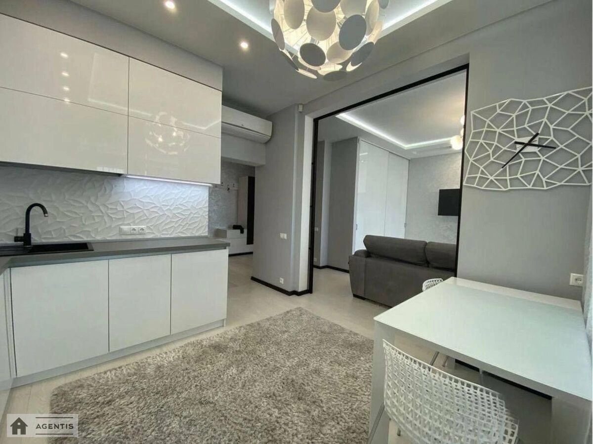 Apartment for rent. 1 room, 50 m², 16 floor/30 floors. 15, Andriya Verkhohlyada vul. Mykhayla Drahomirova, Kyiv. 