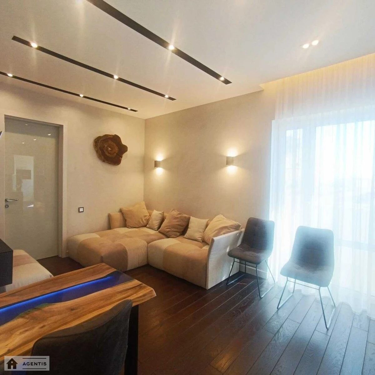 Apartment for rent. 2 rooms, 51 m², 16 floor/23 floors. 34, Yevhena Konovaltsya vul. Shchorsa, Kyiv. 