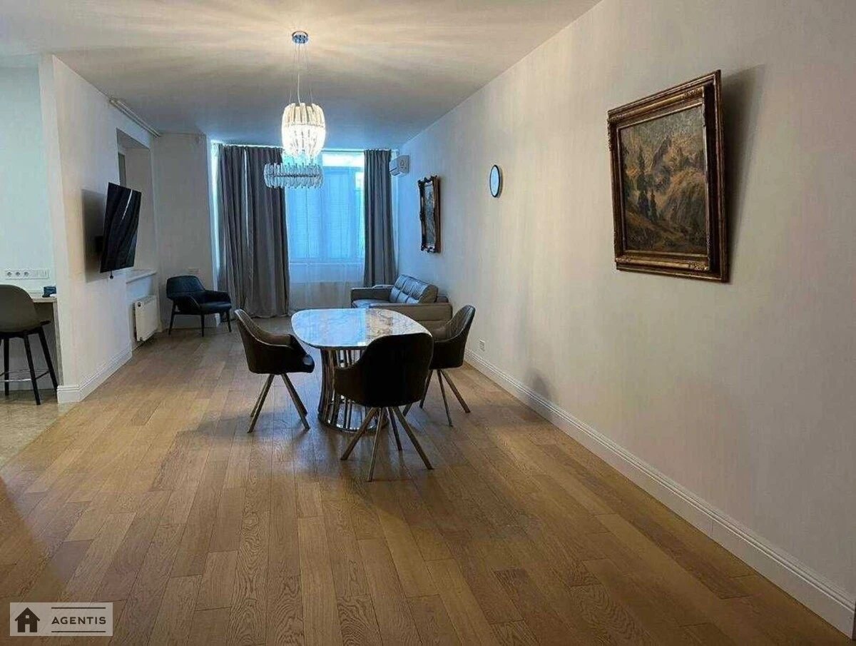 Apartment for rent. 3 rooms, 150 m², 4th floor/14 floors. 6, Laboratorniy 6, Kyiv. 