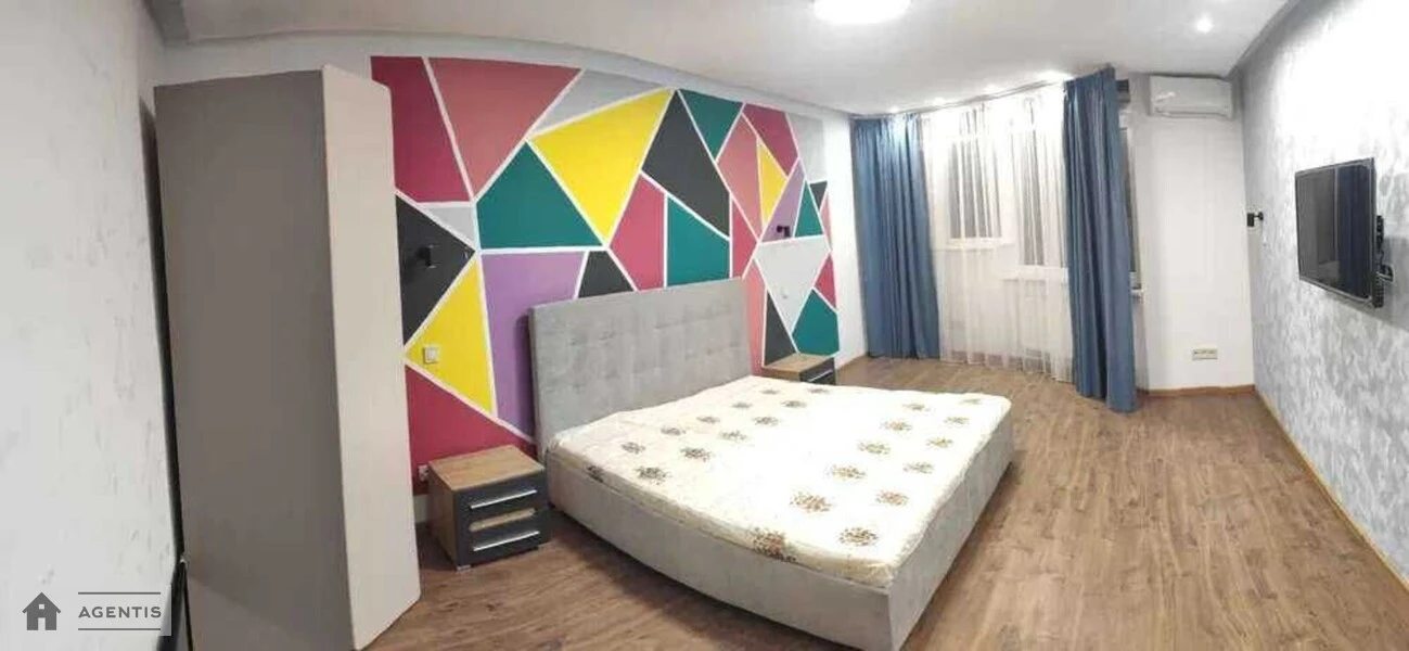 Apartment for rent. 3 rooms, 110 m², 20 floor/26 floors. 26, Chornykh Zaporozhtsiv vul. Petra Zaporozhtsya, Kyiv. 