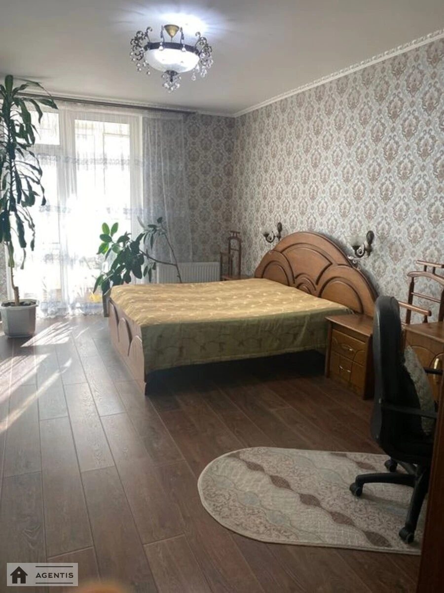 Apartment for rent. 2 rooms, 60 m², 19 floor/21 floors. 4, Volodymyra Naumovycha vul. Antonova-Ovsiyenka, Kyiv. 