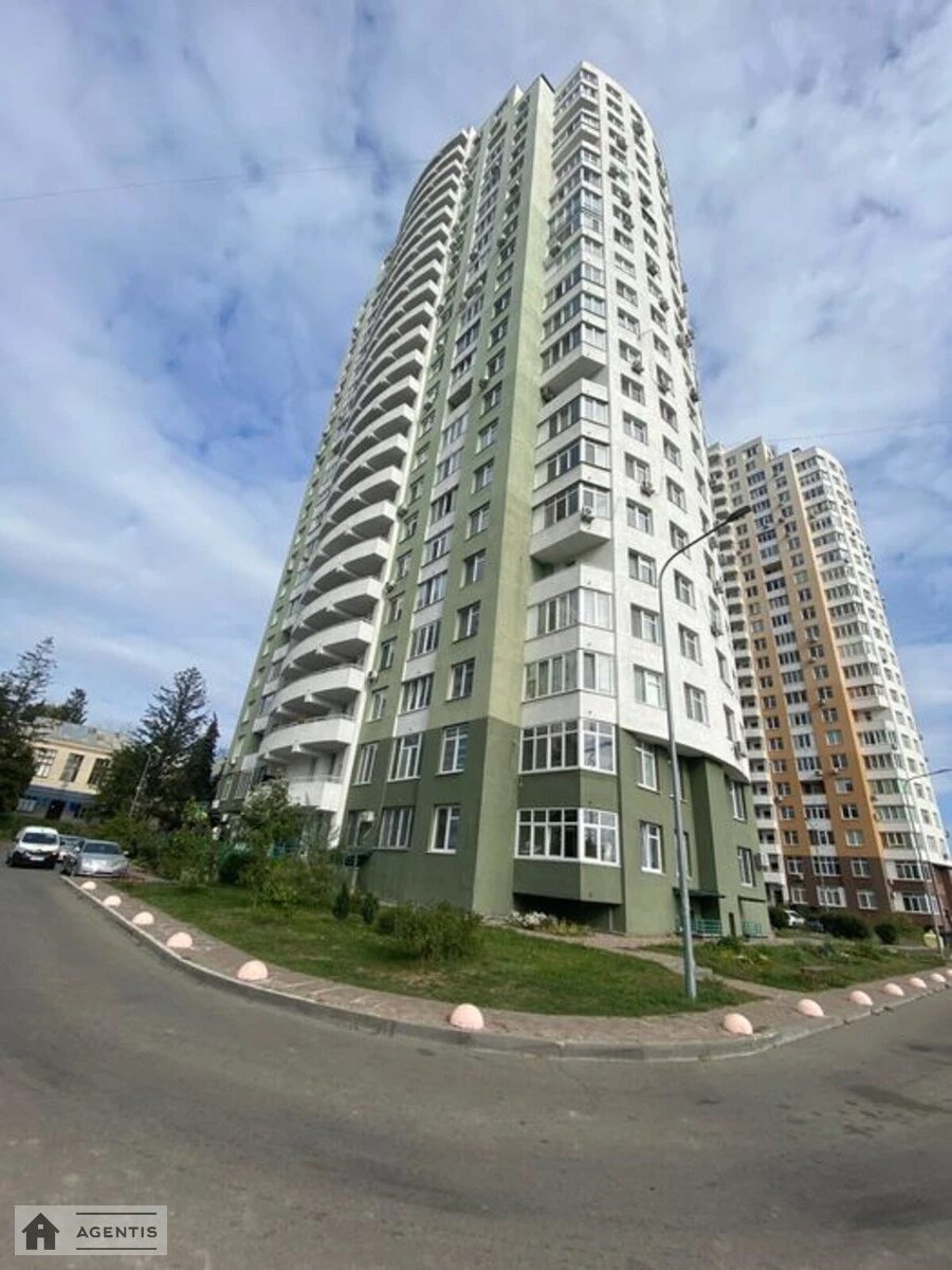 Apartment for rent. 2 rooms, 60 m², 19 floor/21 floors. 4, Volodymyra Naumovycha vul. Antonova-Ovsiyenka, Kyiv. 