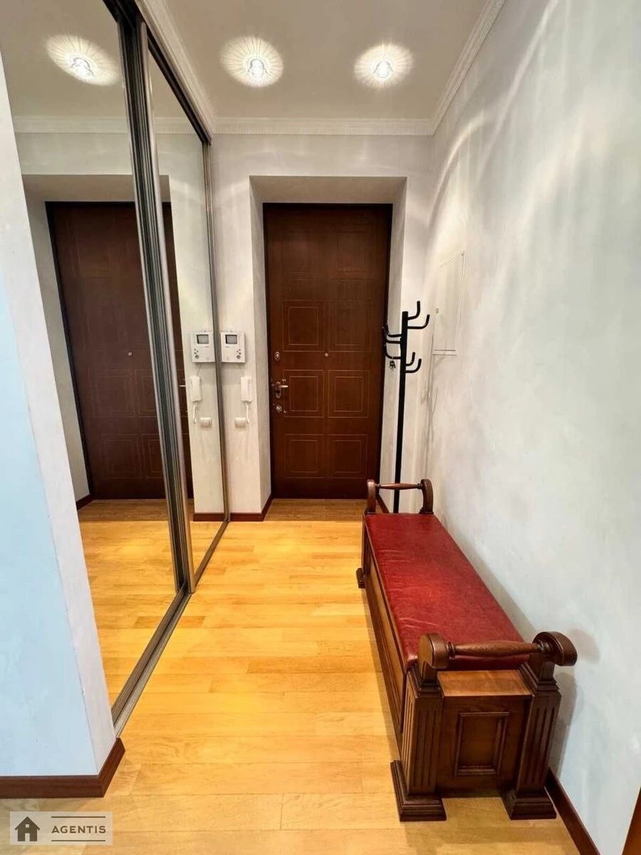 Apartment for rent. 1 room, 53 m², 4th floor/5 floors. 55, Olesya Honchara vul., Kyiv. 