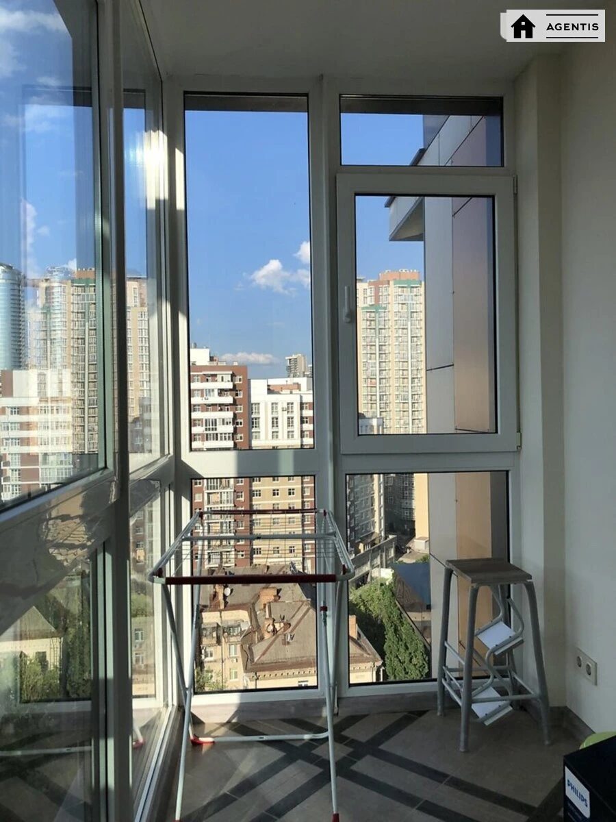 Apartment for rent. 2 rooms, 85 m², 18 floor/21 floors. 53, Predslavynska 53, Kyiv. 