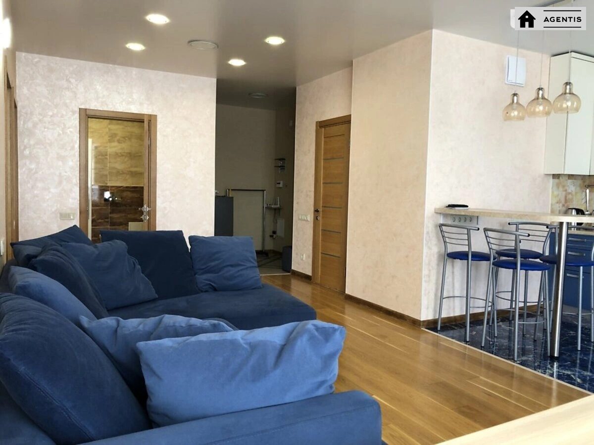 Apartment for rent. 2 rooms, 85 m², 18 floor/21 floors. 53, Predslavynska 53, Kyiv. 