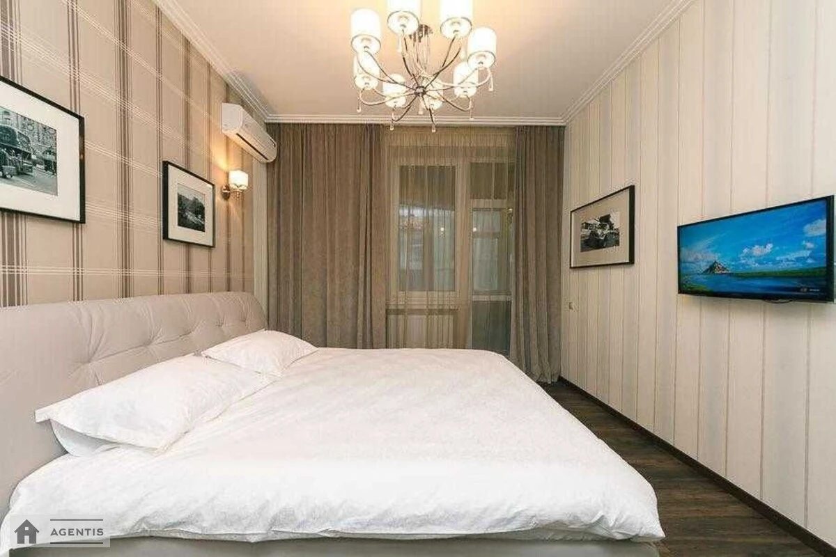 Apartment for rent. 3 rooms, 103 m², 4th floor/25 floors. 7, Lesi Ukrayinky 7, Kyiv. 
