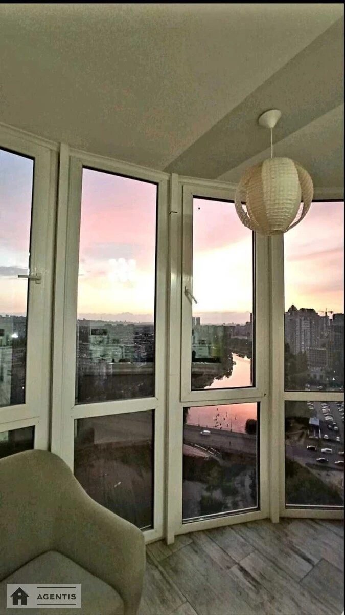 Apartment for rent. 1 room, 52 m², 20 floor/25 floors. Dniprovskyy rayon, Kyiv. 