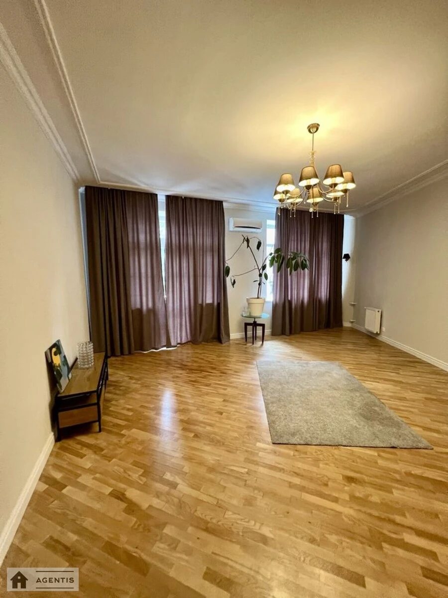 Apartment for rent. 3 rooms, 100 m², 3rd floor/5 floors. 23, Observatorna 23, Kyiv. 