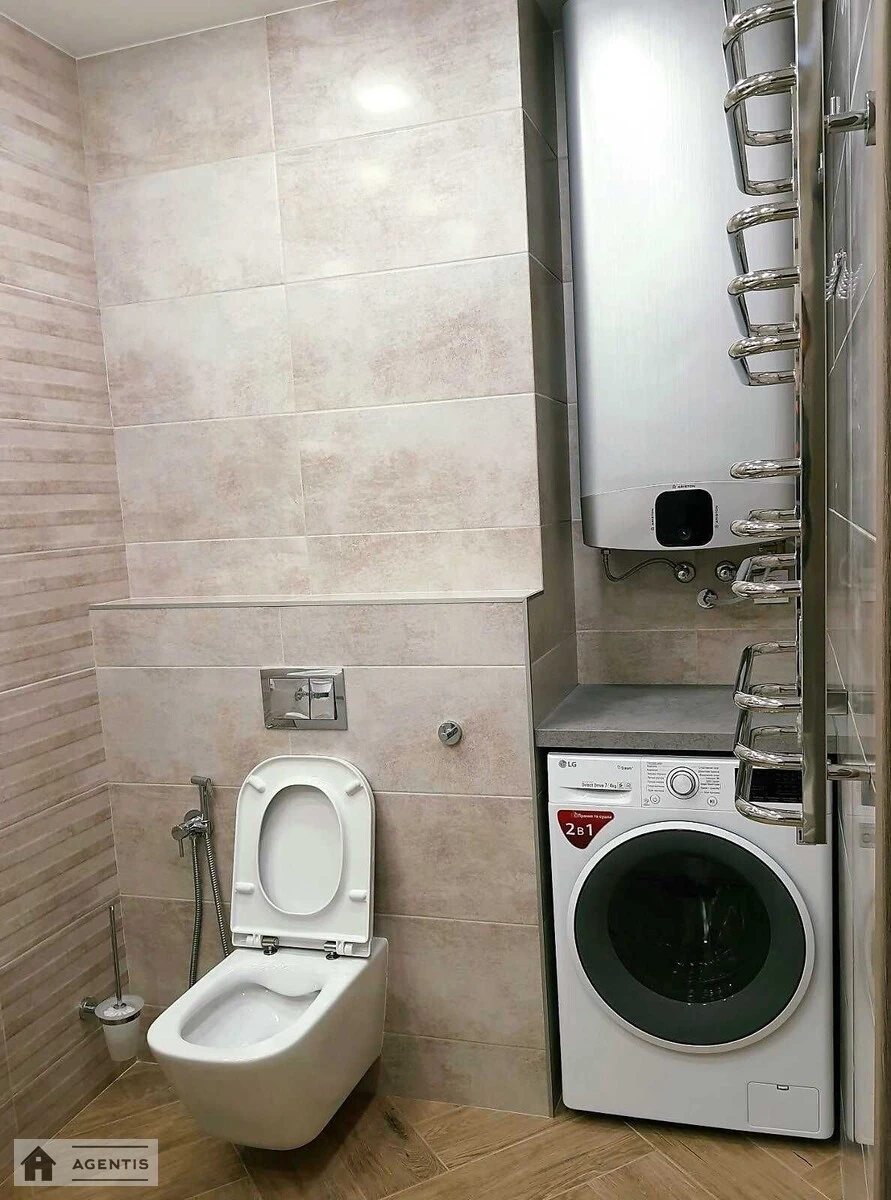 Сдам квартиру. 1 room, 50 m², 20 floor/21 floors. 40, Ревуцкого 40, Киев. 