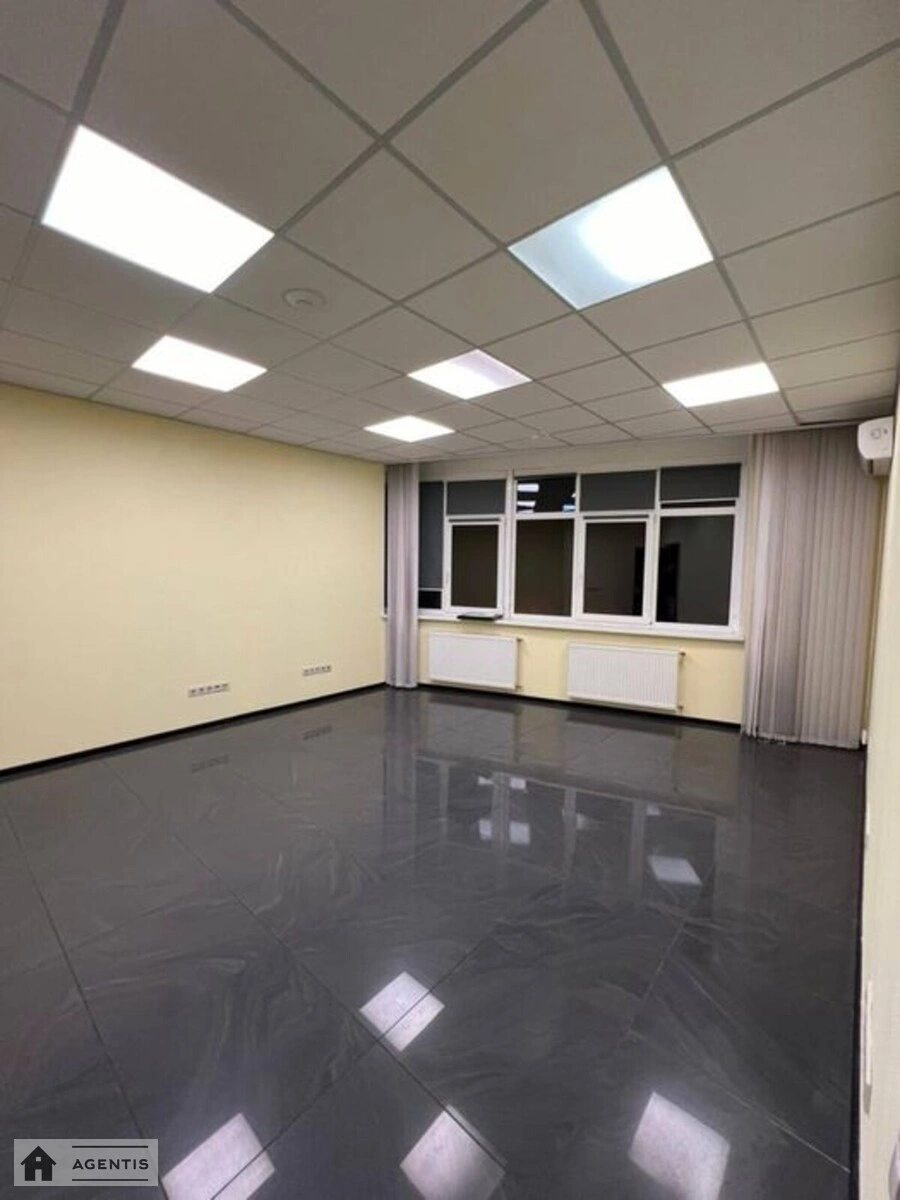 Сдам квартиру. 4 rooms, 160 m², 2nd floor/24 floors. 6, Старонаводницкая 6, Киев. 