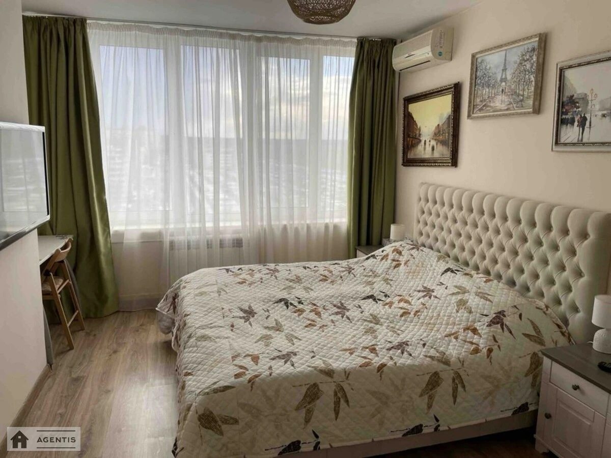 Apartment for rent 4 rooms, 120 m², 10th fl./21 floors. 64, Volodymyra Ivasyuka prosp. Heroyiv Stalinhrada, Kyiv. 