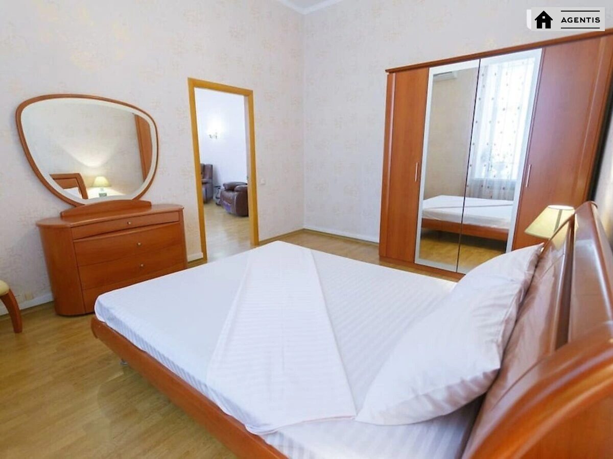 Здам квартиру. 3 rooms, 140 m², 3rd floor/5 floors. 34, Шота Руставелі вул., Київ. 