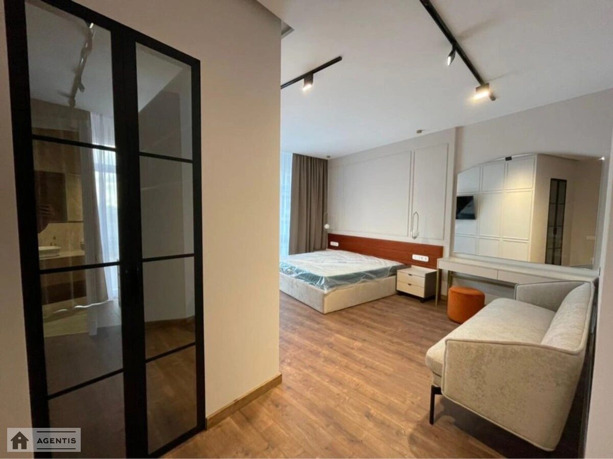 Apartment for rent. 4 rooms, 122 m², 6th floor/24 floors. Zvirynetcka, Kyiv. 
