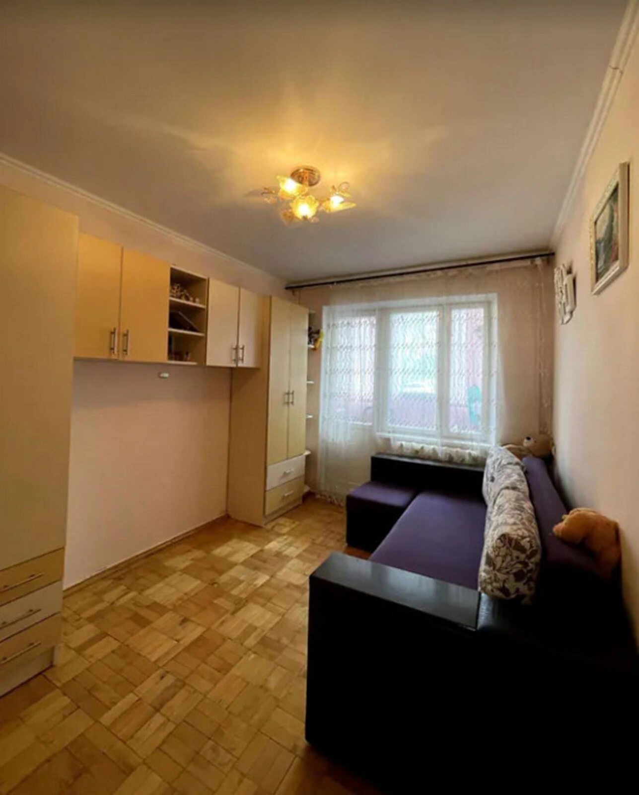 Продаж квартири. 3 rooms, 63 m², 1st floor/9 floors. Київська вул., Тернопіль. 