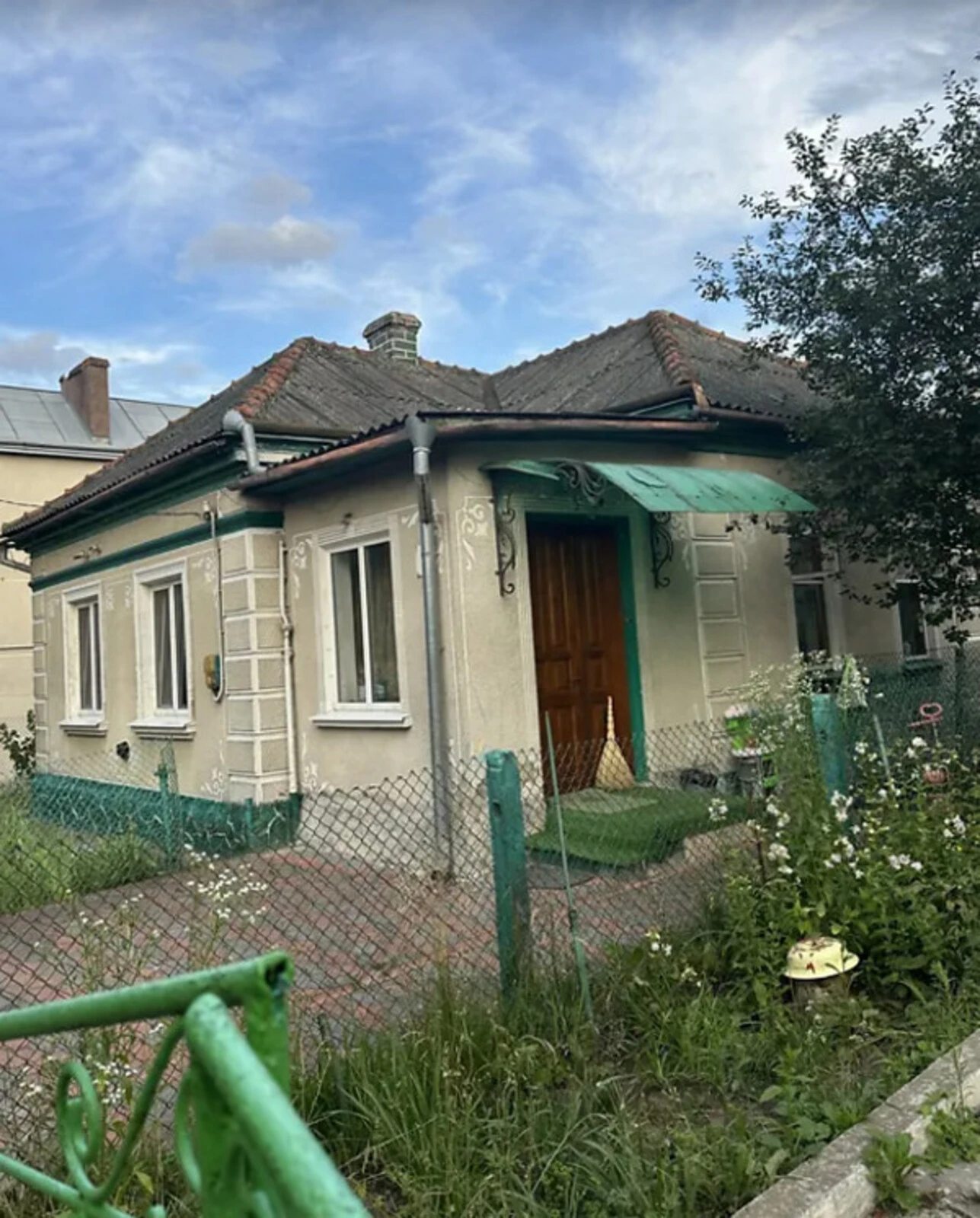 House for sale. 80 m², 1 floor. Druzhba, Ternopil. 