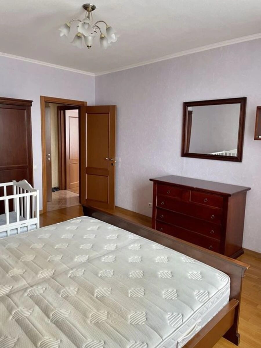 Apartment for rent. 3 rooms, 105 m², 7th floor/15 floors. Valeriya Lobanovskoho prosp. Chervonozoryanyy, Kyiv. 