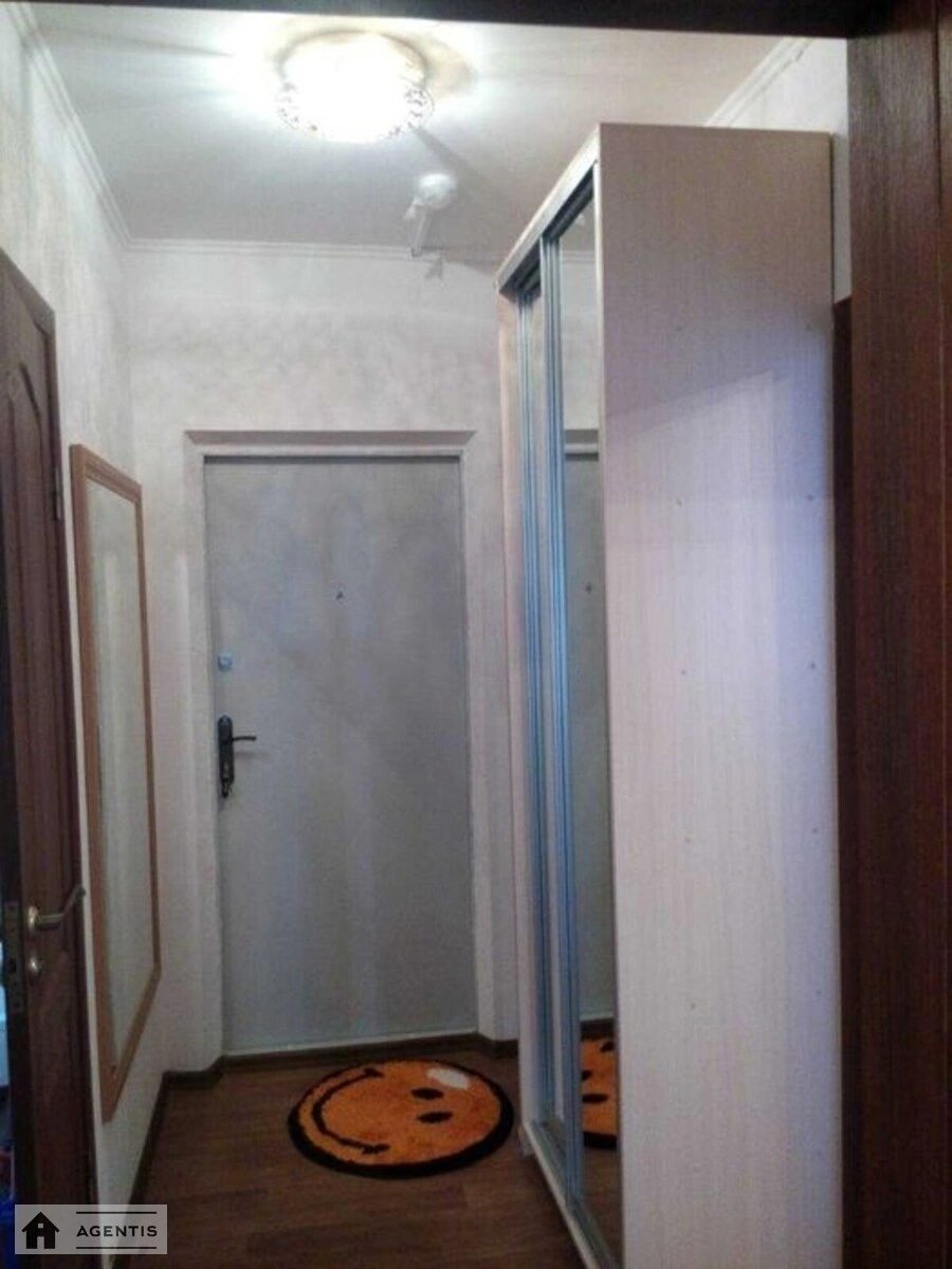 Здам квартиру 1 кімната, 39 m², 7 пов./25 поверхів. 7, Софії Русової вул., Київ. 