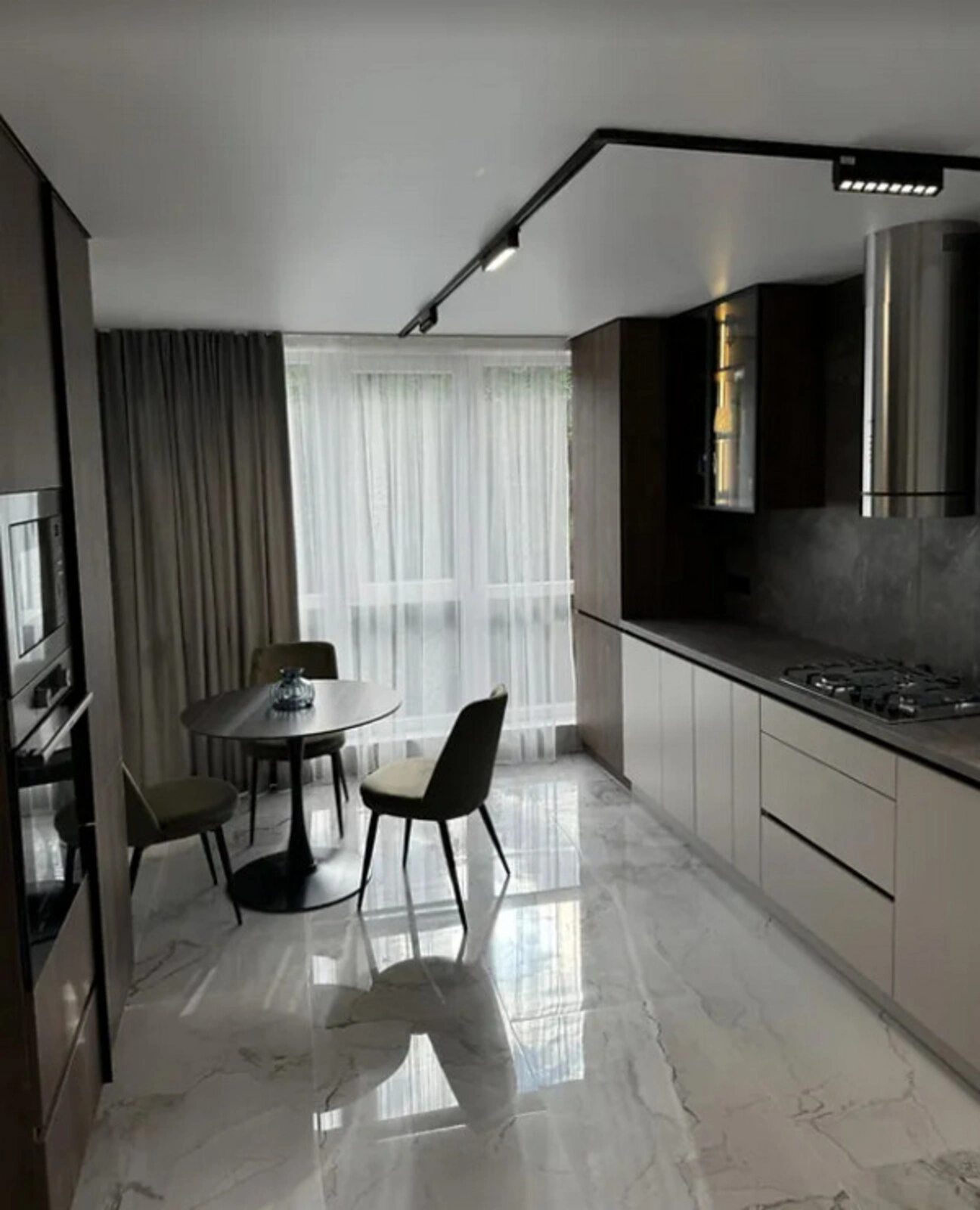 Продаж квартири. 1 room, 46 m², 4th floor/10 floors. Дружба, Тернопіль. 