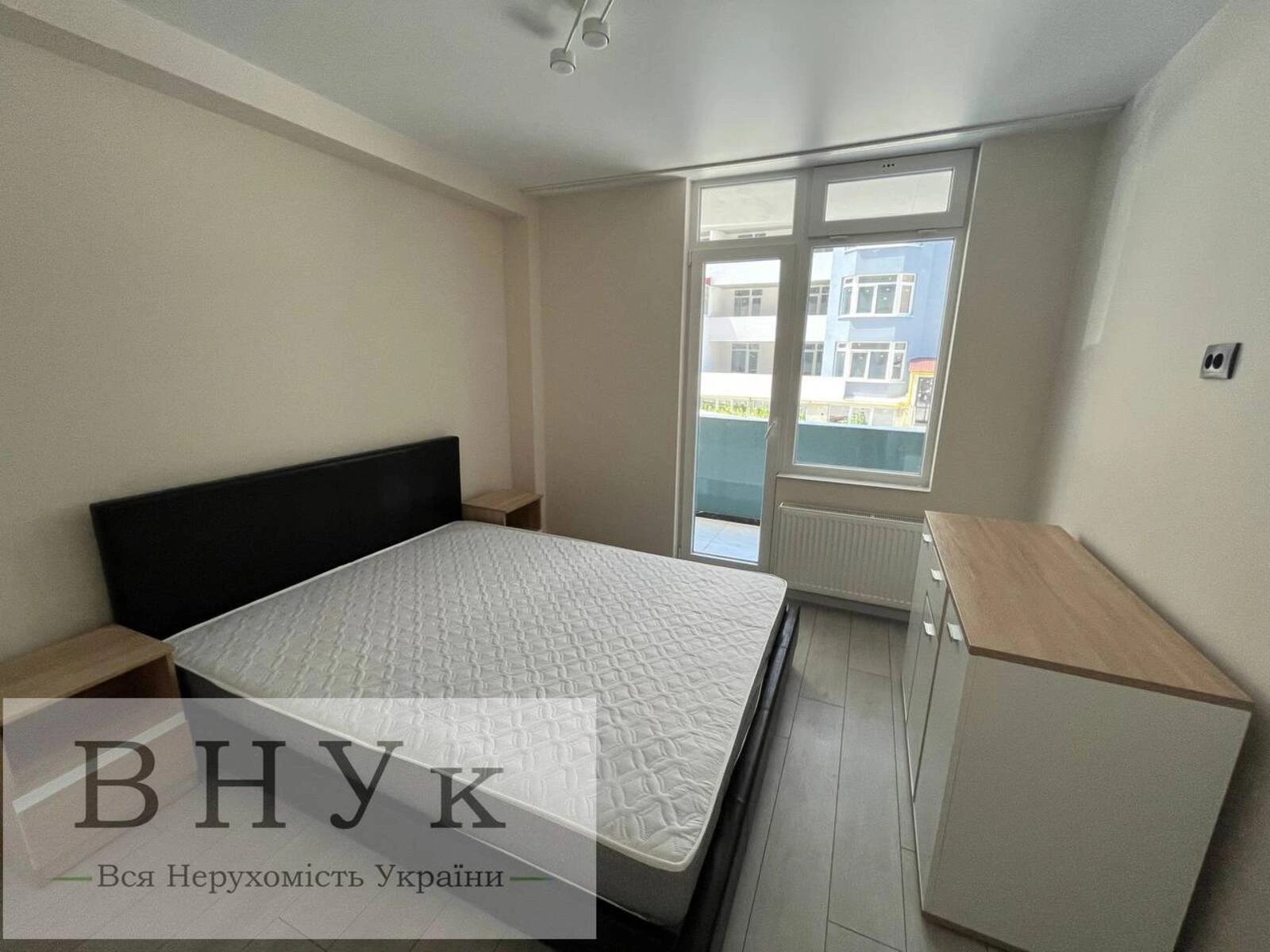 Продаж квартири. 3 rooms, 56 m², 1st floor/11 floors. Київська вул., Тернопіль. 