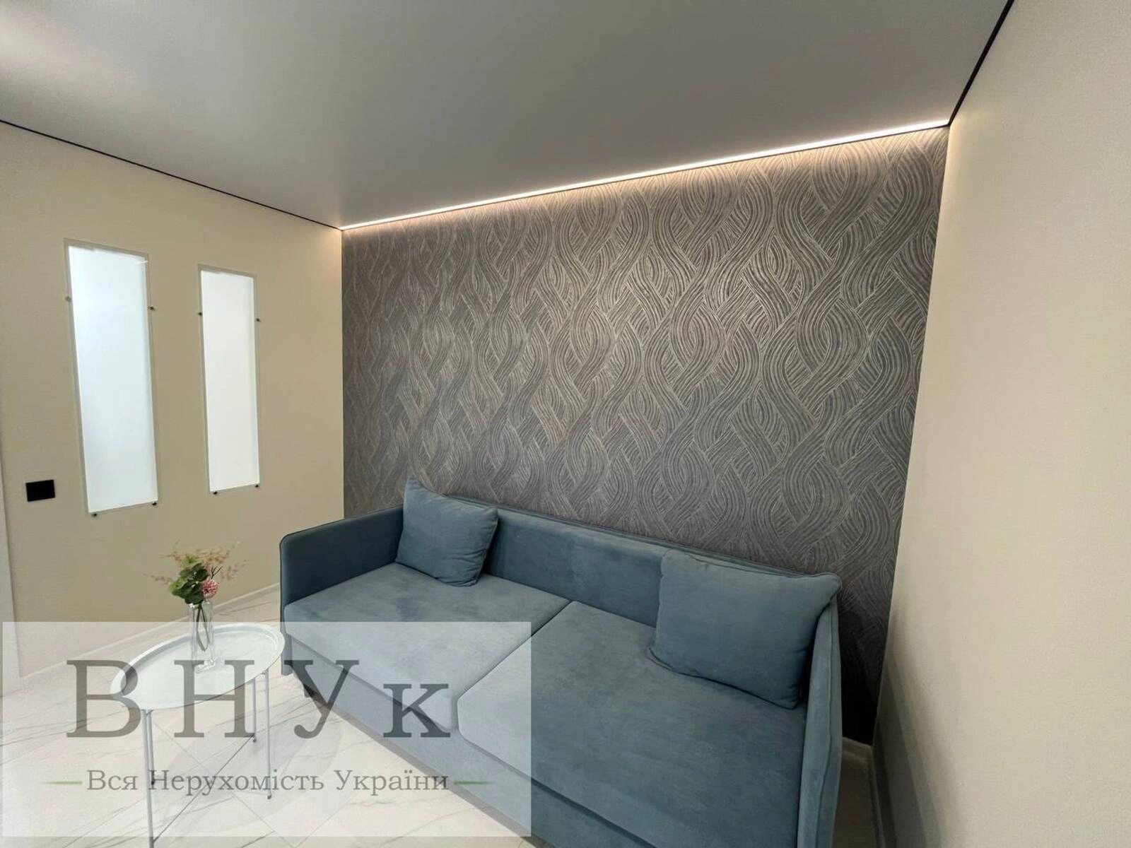 Продаж квартири 3 кімнати, 56 m², 1 пов./11 поверхів. Київська вул., Тернопіль. 