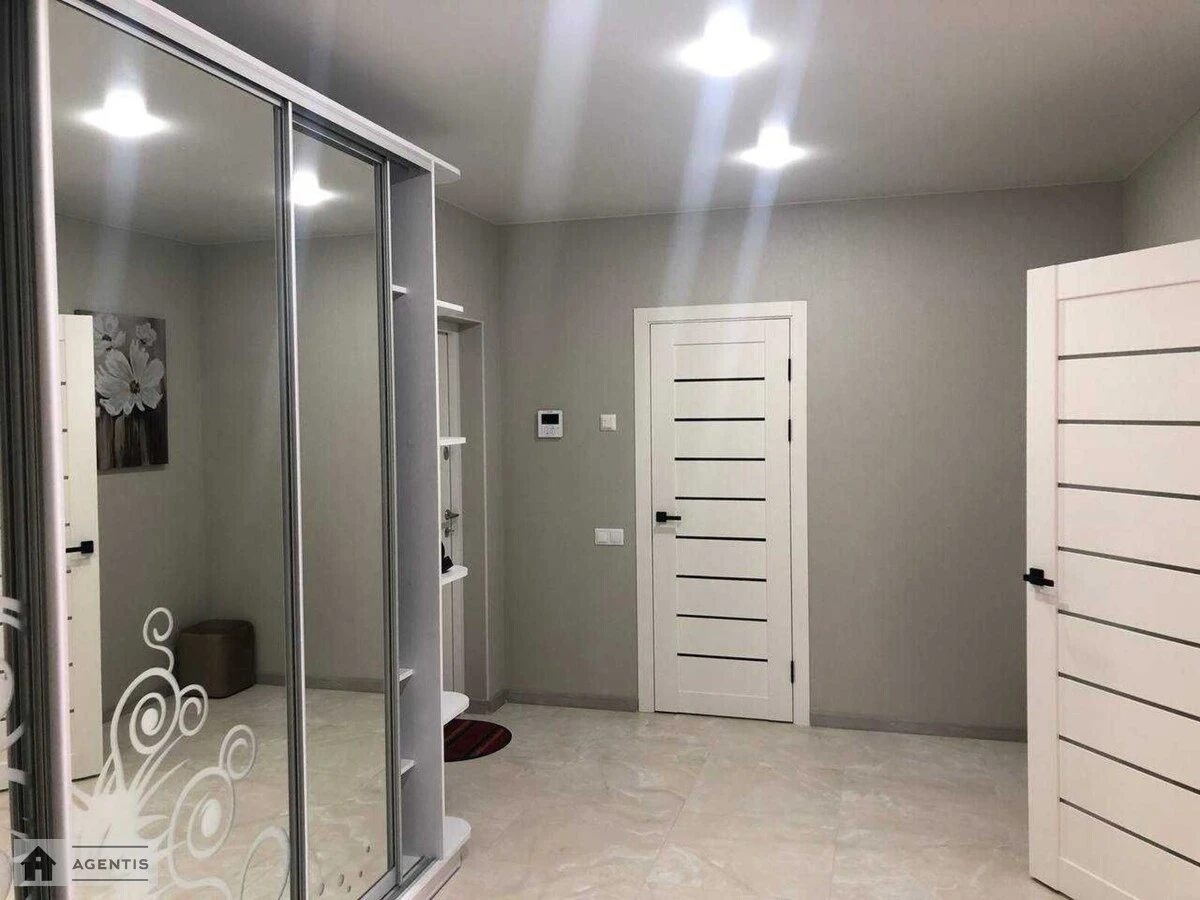 Сдам квартиру 3 комнаты, 140 m², 24 эт./25 этажей. 2, Ділова вул. (Димитрова), Киев. 