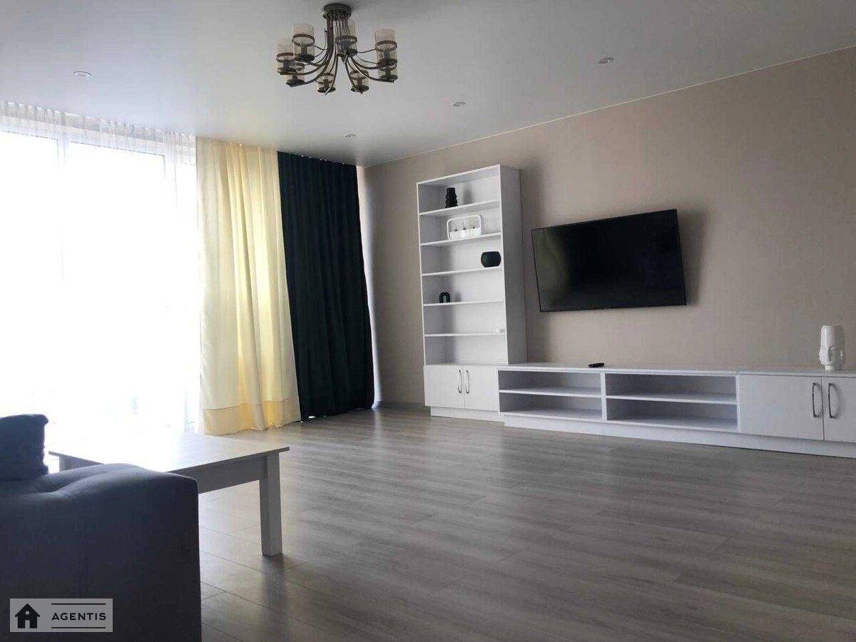 Сдам квартиру 3 комнаты, 140 m², 24 эт./25 этажей. 2, Ділова вул. (Димитрова), Киев. 