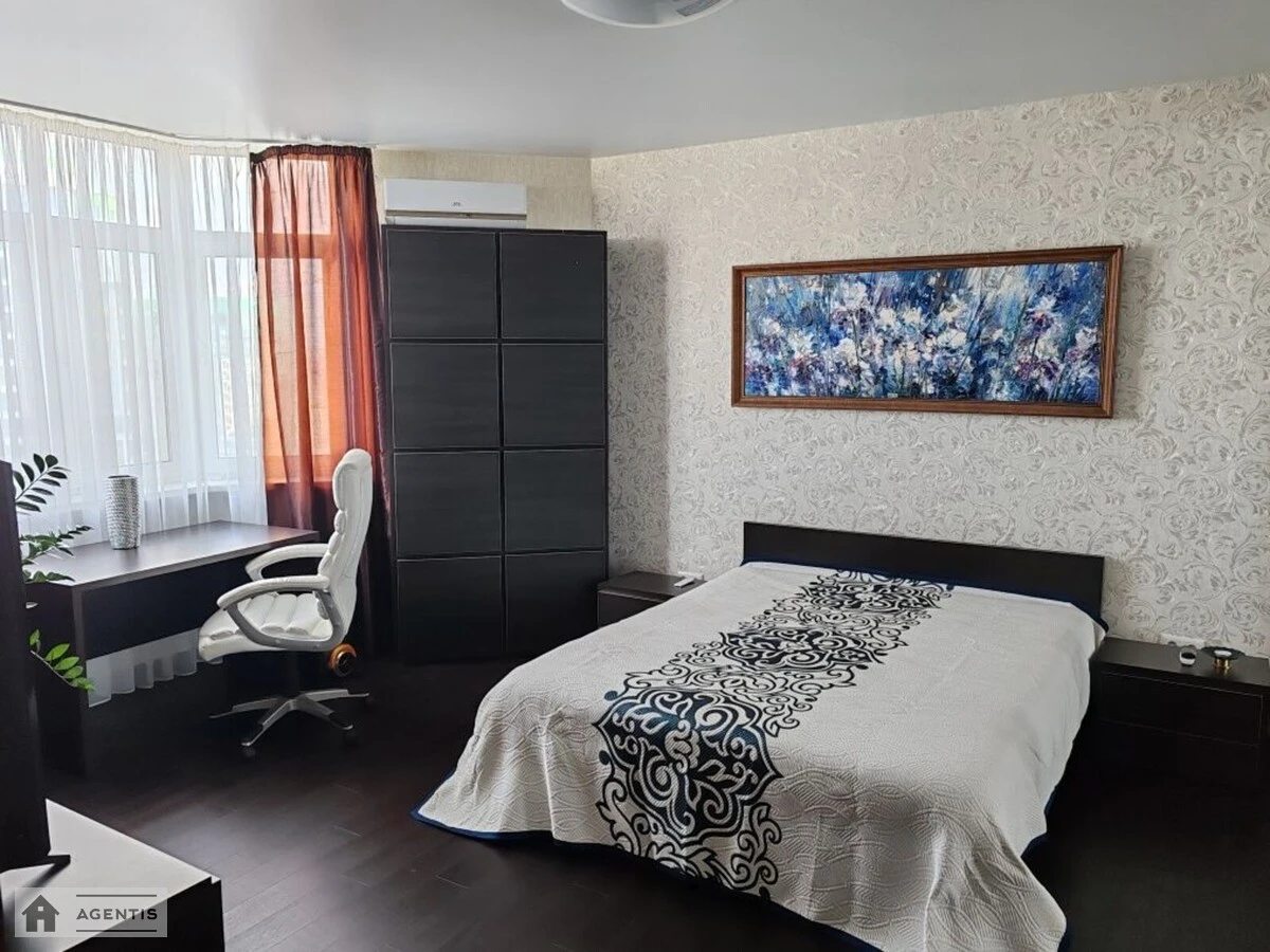 Apartment for rent. 3 rooms, 114 m², 17 floor/27 floors. 2, Peremyshlska vul. Chervonopilska, Kyiv. 