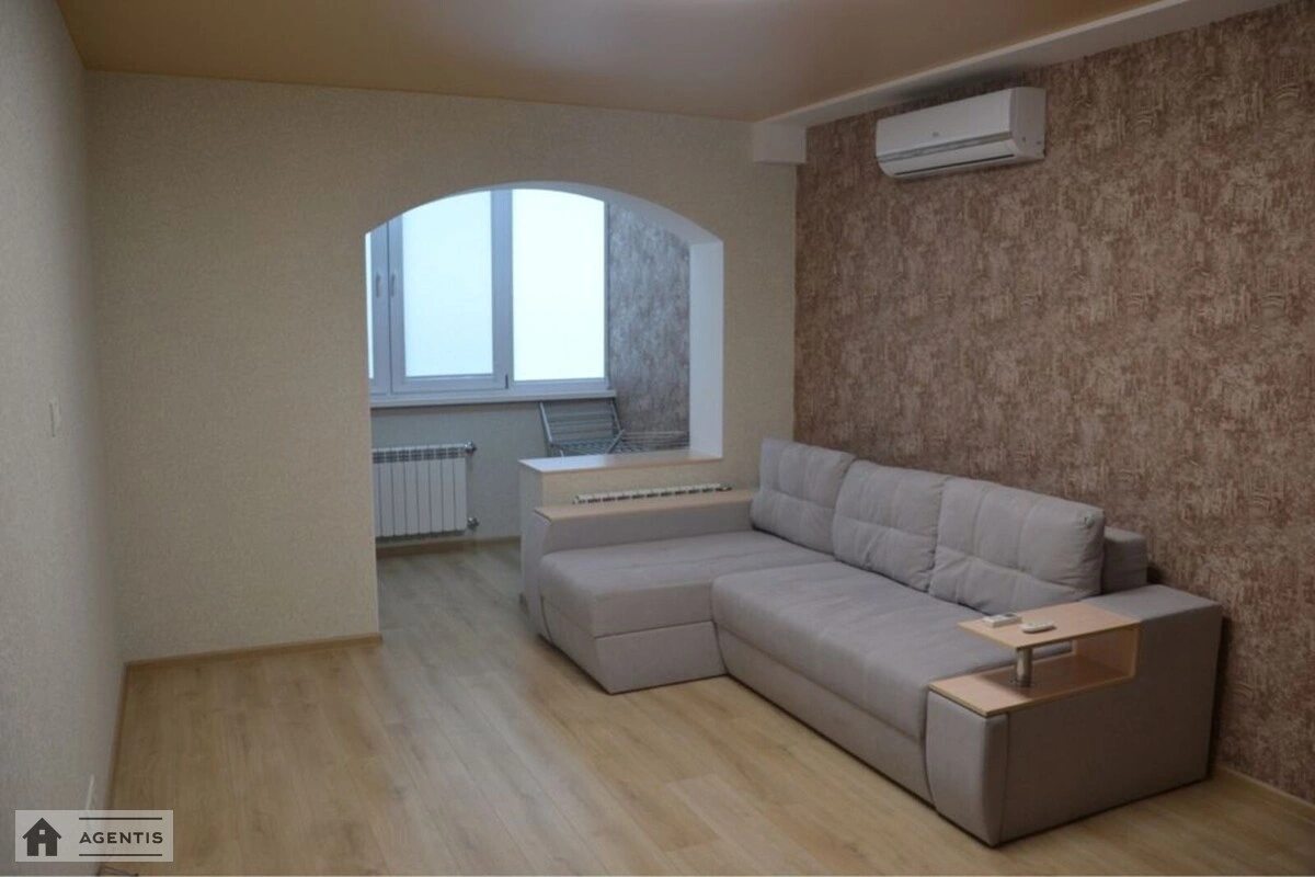 Сдам квартиру. 1 room, 43 m², 7th floor/16 floors. Лесной, Киев. 