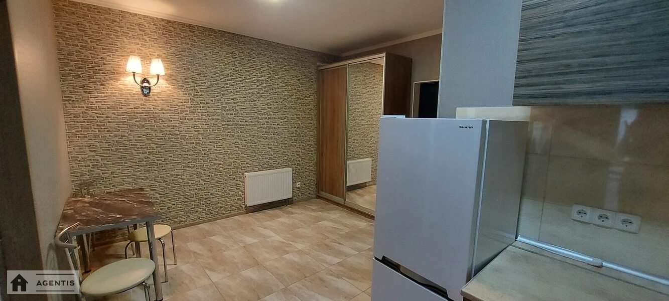Сдам квартиру. 2 rooms, 42 m², 6th floor/27 floors. 3, Светлая 3, Киев. 