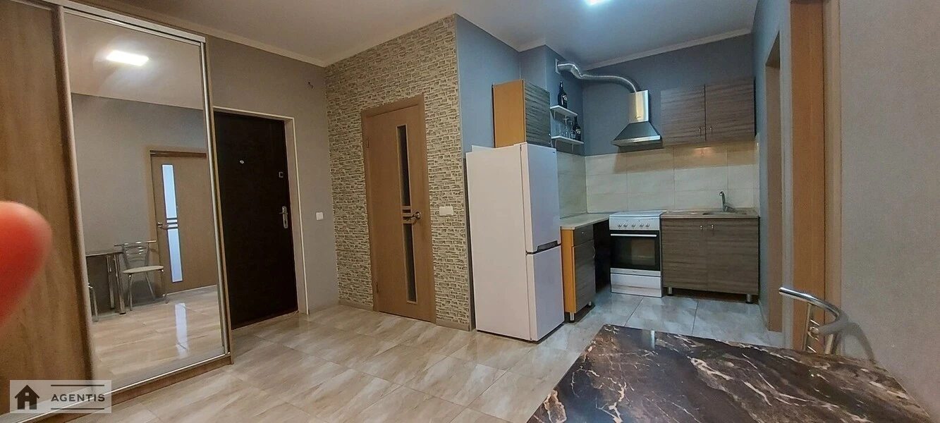 Apartment for rent. 2 rooms, 42 m², 6th floor/27 floors. 3, Svitla 3, Kyiv. 