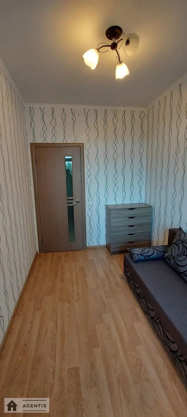 Apartment for rent. 2 rooms, 42 m², 6th floor/27 floors. 3, Svitla 3, Kyiv. 