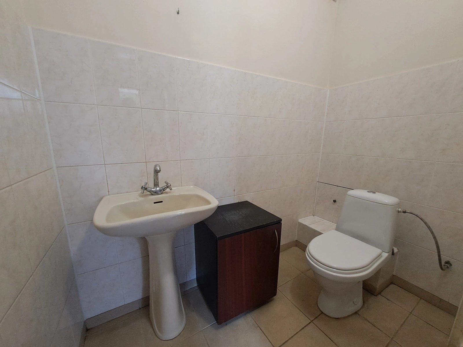 Продам нерухомість під комерцію 81 m², 1 пов./9 поверхів. Білецька вул., Тернопіль. 