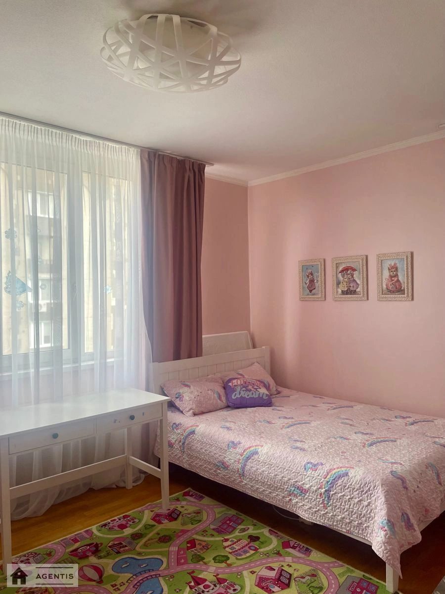 Apartment for rent. 3 rooms, 105 m², 7th floor/15 floors. 126, Valeriya Lobanovskoho prosp. Chervonozoryanyy, Kyiv. 