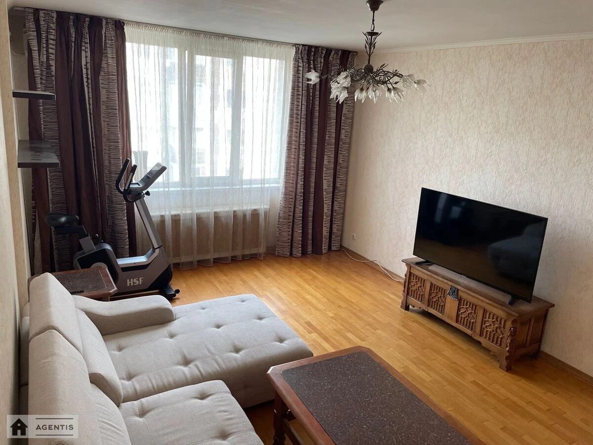 Apartment for rent. 3 rooms, 105 m², 7th floor/15 floors. 126, Valeriya Lobanovskoho prosp. Chervonozoryanyy, Kyiv. 