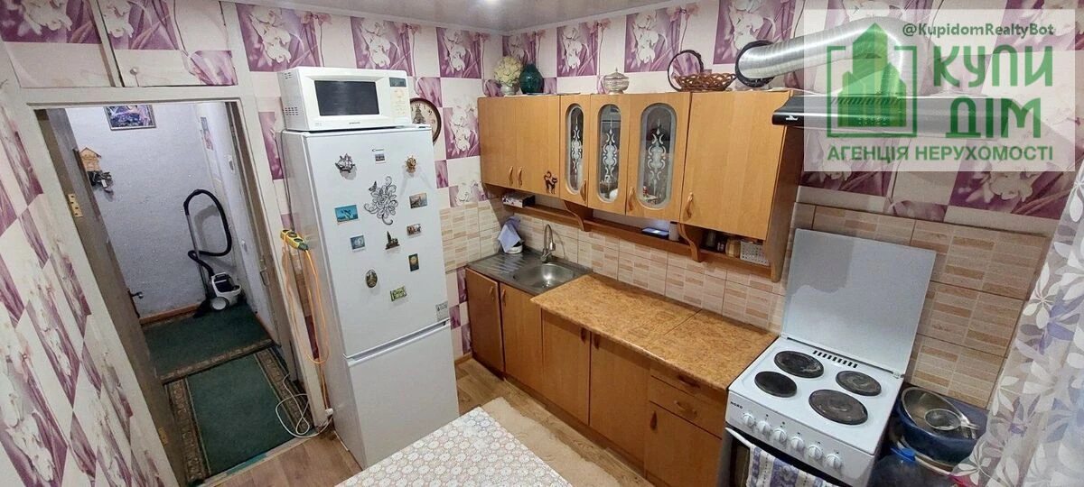 Продаж квартири 1 кімната, 38 m², 4 пов./9 поверхів. Фортечний (кіровський), Кропивницький. 