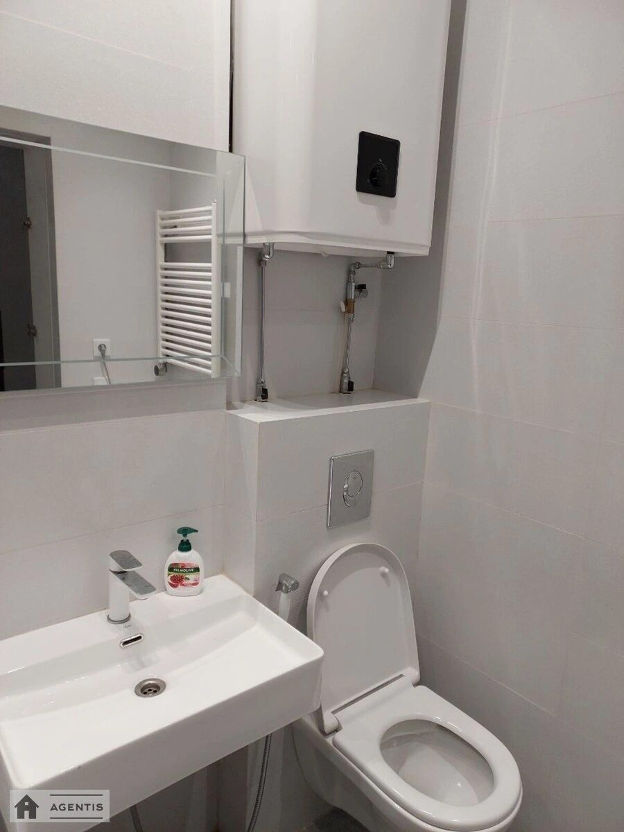 Здам квартиру. 1 room, 48 m², 6th floor/9 floors. 17, Михайла Бойчука вул. (Васо Кіквідзе), Київ. 